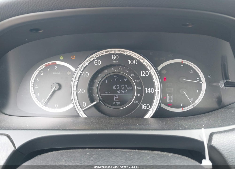 2013 HONDA ACCORD VIN: 1HGCR2F80DA092112