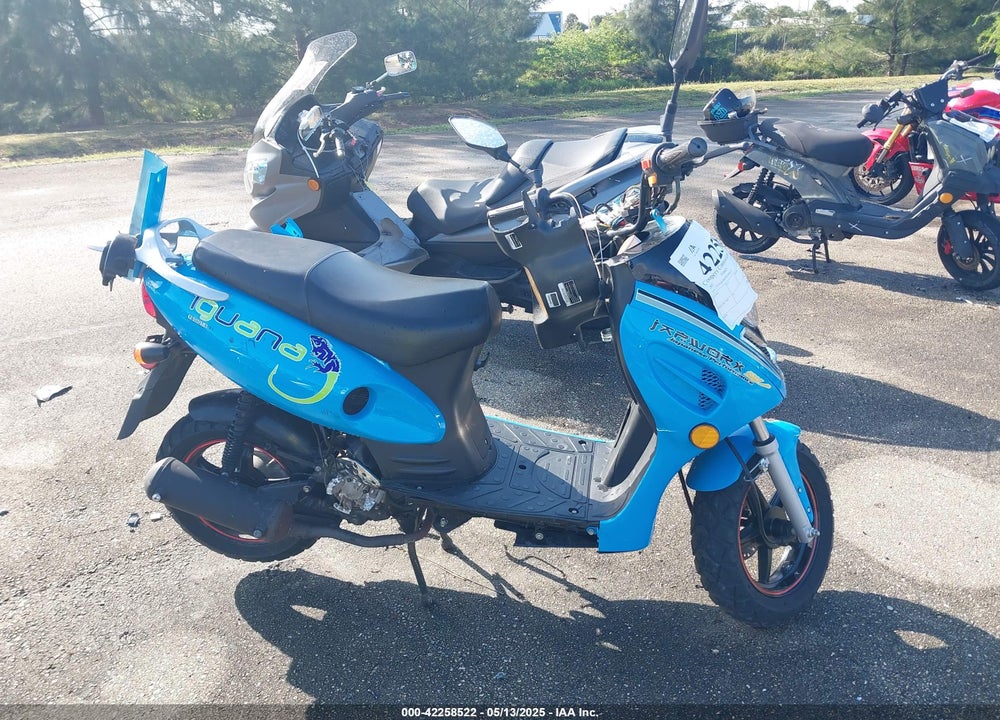 2022 YIBEN 8 SERIES VIN: LYDY8TBB7N1500155