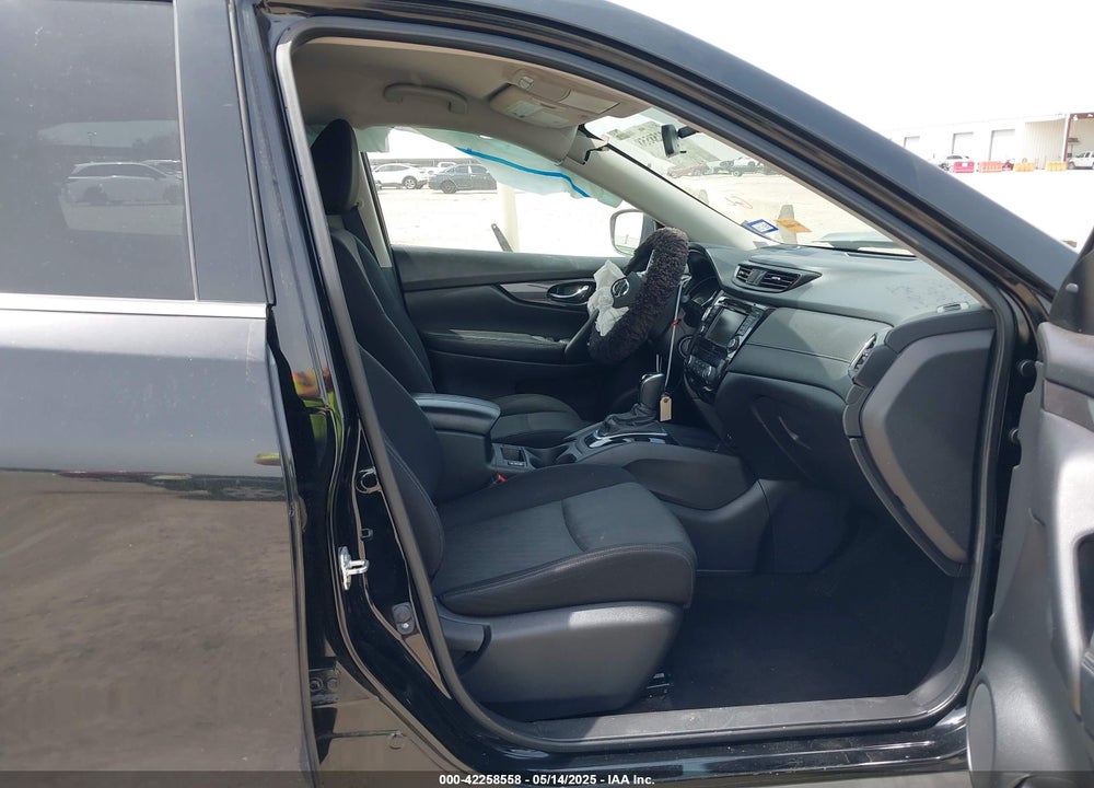 2018 NISSAN ROGUE SV VIN: JN8AT2MV5JW346058