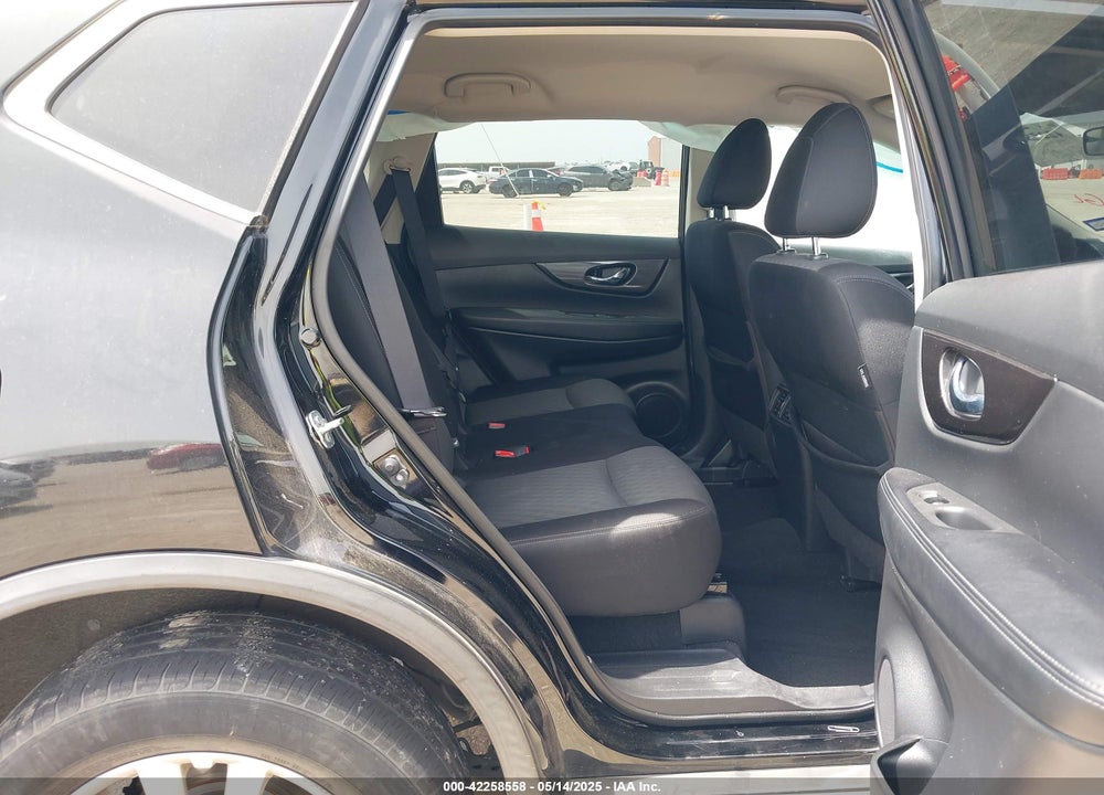 2018 NISSAN ROGUE SV VIN: JN8AT2MV5JW346058