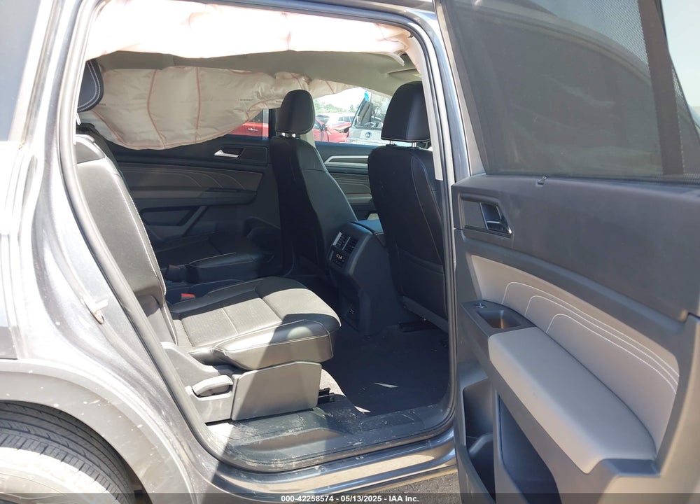 2022 VOLKSWAGEN ATLAS VIN: 1V2JR2CA2NC539640