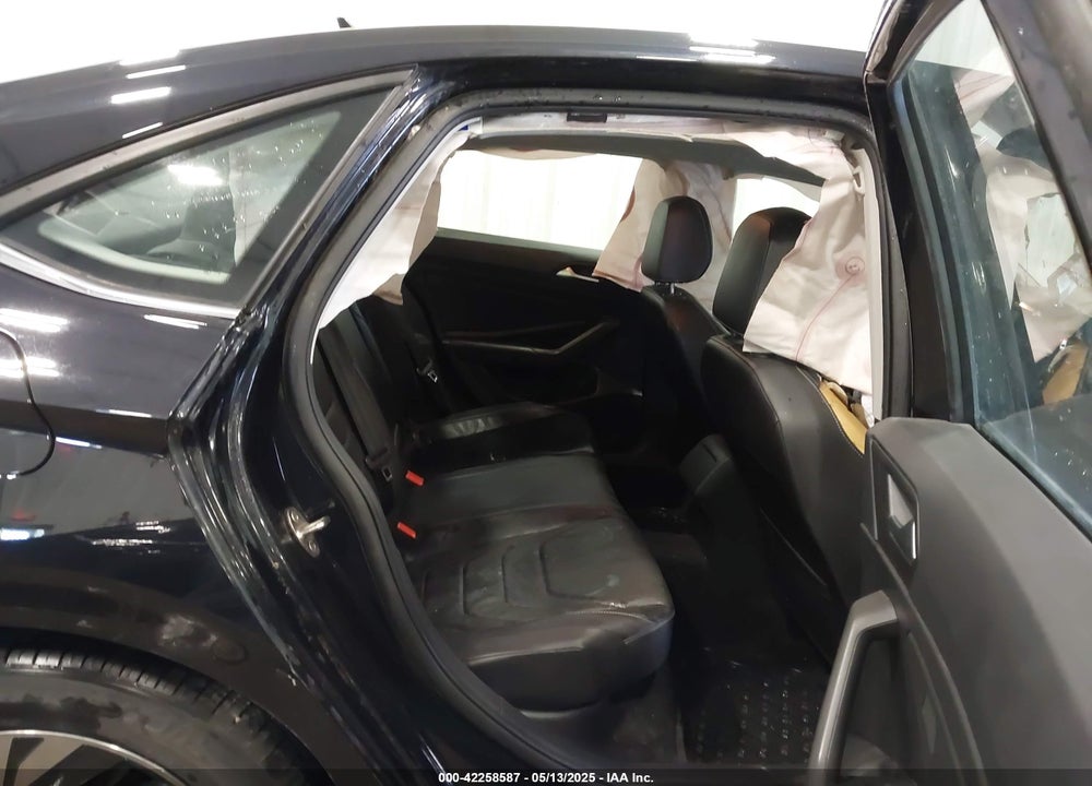 2019 VOLKSWAGEN JETTA 1.4T SEL PREMIUM VIN: 3VWG57BU9KM005512