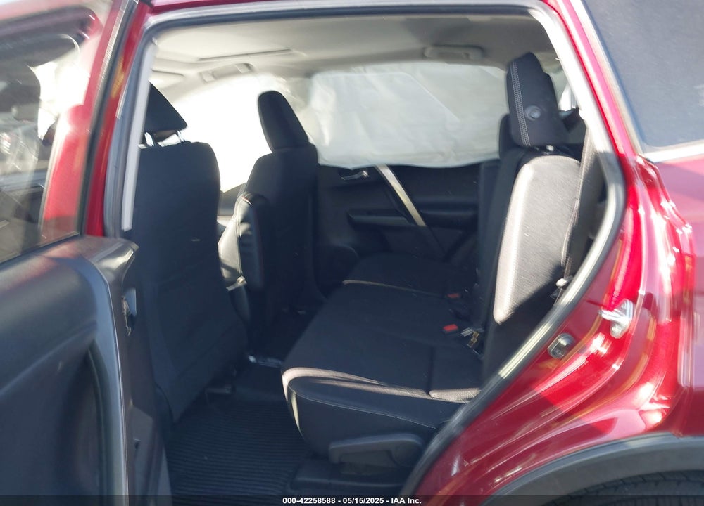 2018 TOYOTA RAV4 VIN: JTMWFREV6JD117500