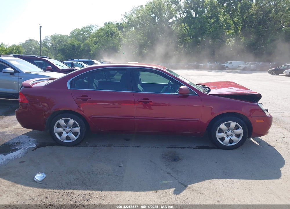 2008 KIA OPTIMA LX VIN: KNAGE123185210311