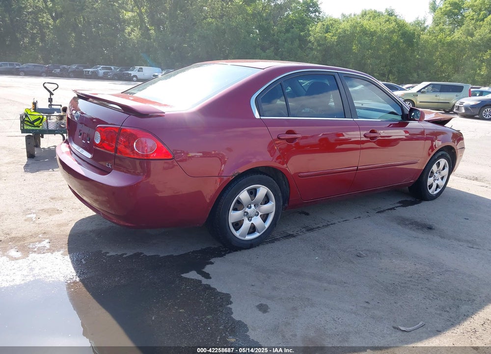 2008 KIA OPTIMA LX VIN: KNAGE123185210311