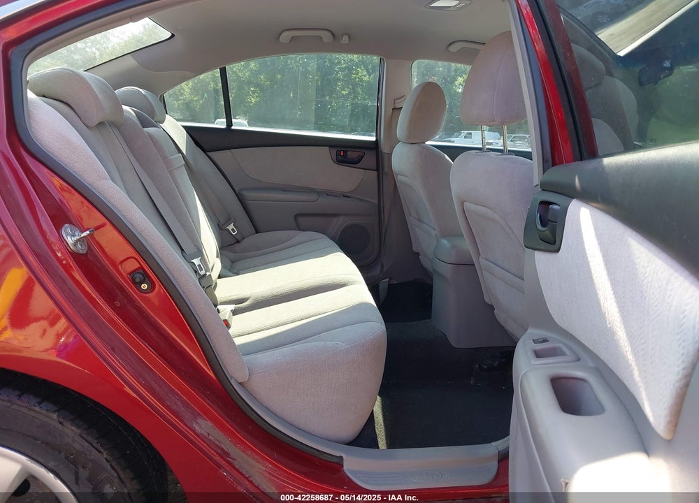 2008 KIA OPTIMA LX VIN: KNAGE123185210311