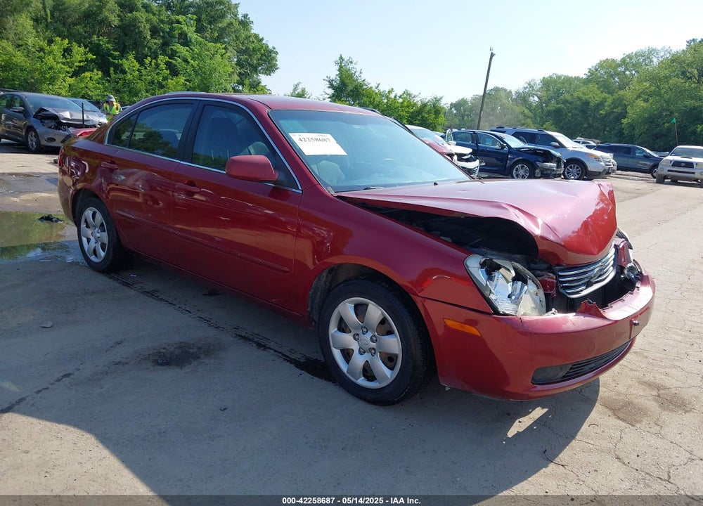 2008 KIA OPTIMA LX VIN: KNAGE123185210311