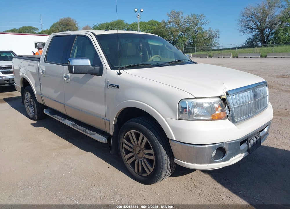2008 LINCOLN MARK LT VIN: 5LTPW18538FJ04992