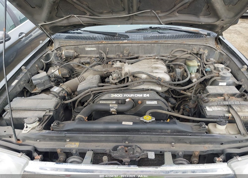 1996 TOYOTA 4RUNNER SR5 VIN: JT3HN86R7T0004953