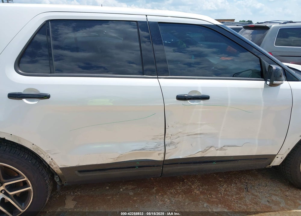 2016 FORD EXPLORER VIN: 1FM5K8GT9GGA84346