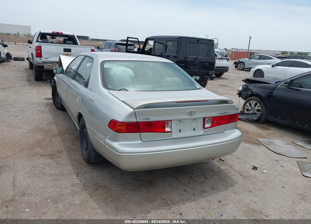 2000 TOYOTA CAMRY LE VIN: JT2BG22K0Y0406606