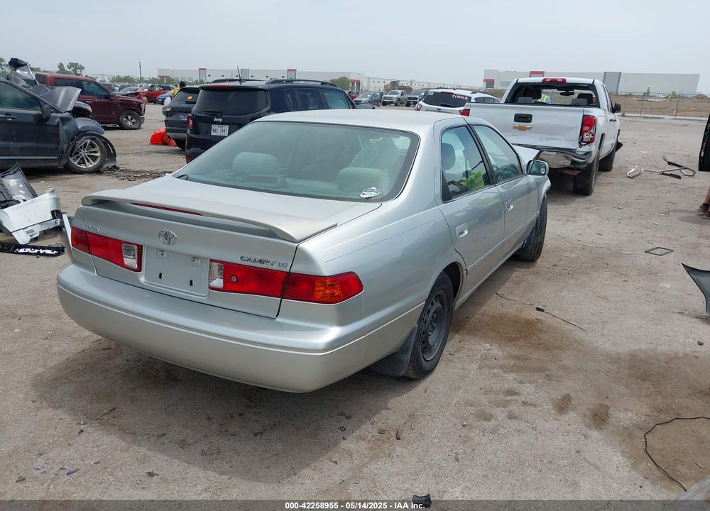 2000 TOYOTA CAMRY LE VIN: JT2BG22K0Y0406606