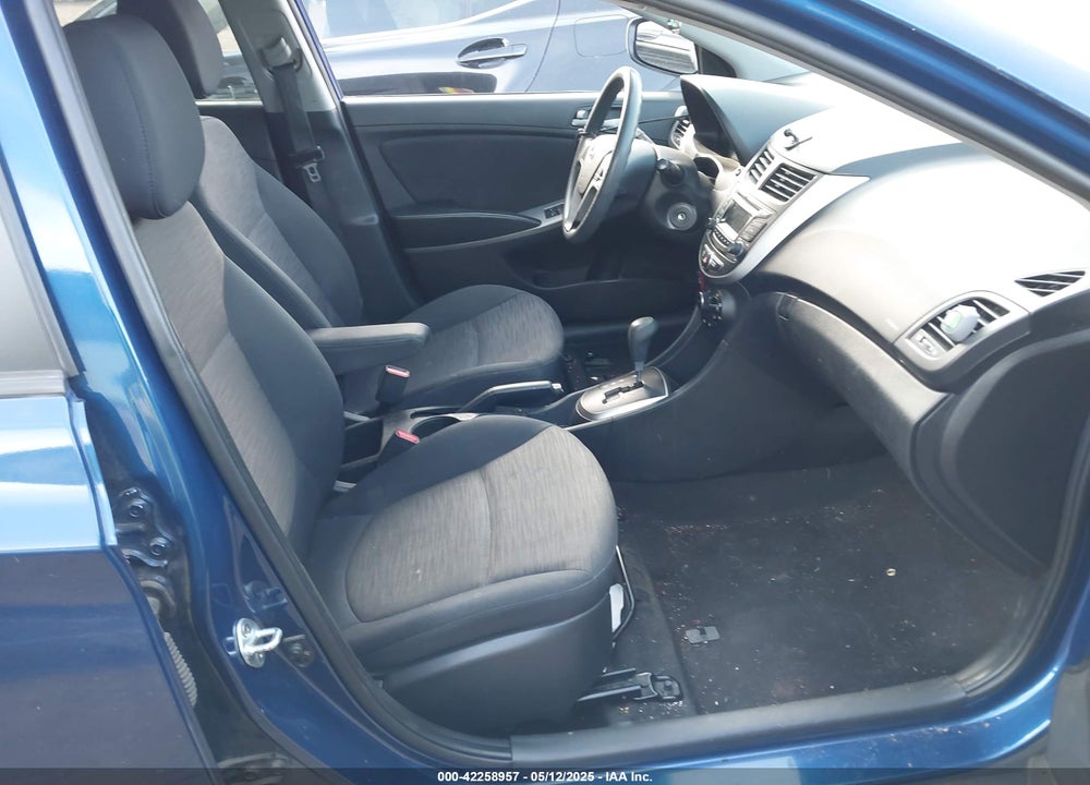 2016 HYUNDAI ACCENT VIN: KMHCT5AE9GU274940