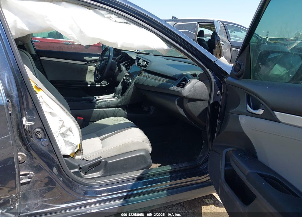 2019 HONDA CIVIC VIN: 19XFC1F37KE001388