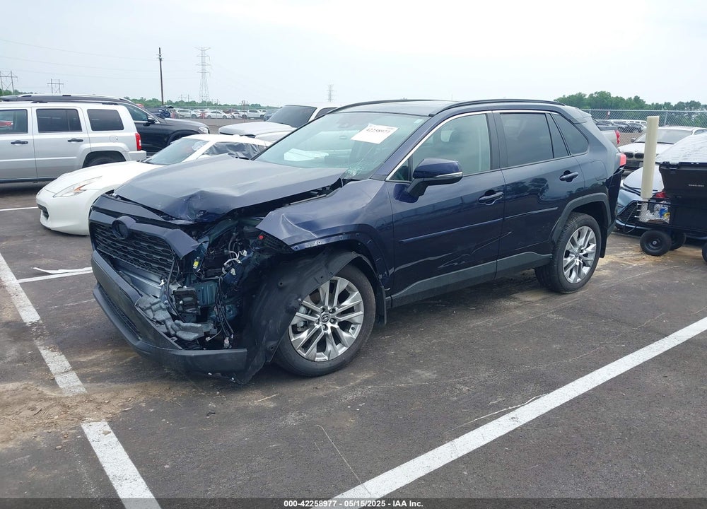 2025 TOYOTA RAV4 XLE PREMIUM VIN: 2T3A1RFV3SW498119