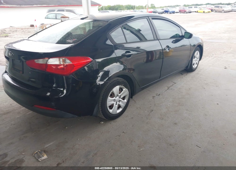 2015 KIA FORTE LX VIN: KNAFK4A66F5371851