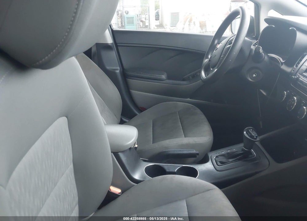 2015 KIA FORTE LX VIN: KNAFK4A66F5371851