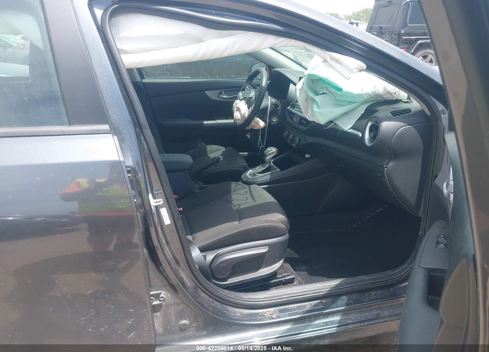 2024 KIA FORTE VIN: 3KPF24AD0RE771303