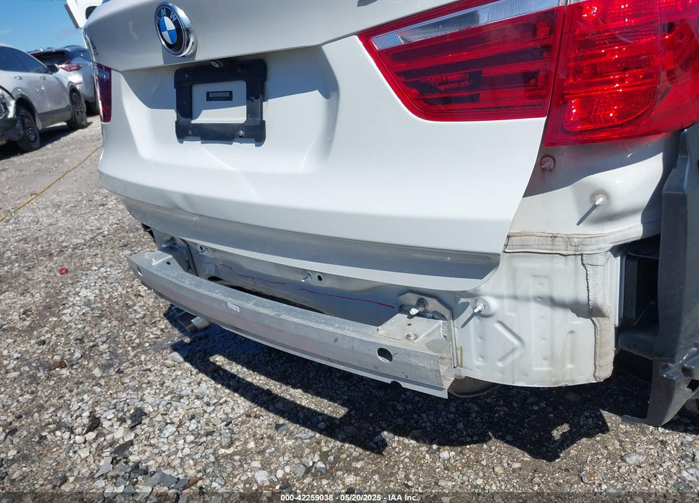 2017 BMW X3 VIN: 5UXWZ7C32H0V93661