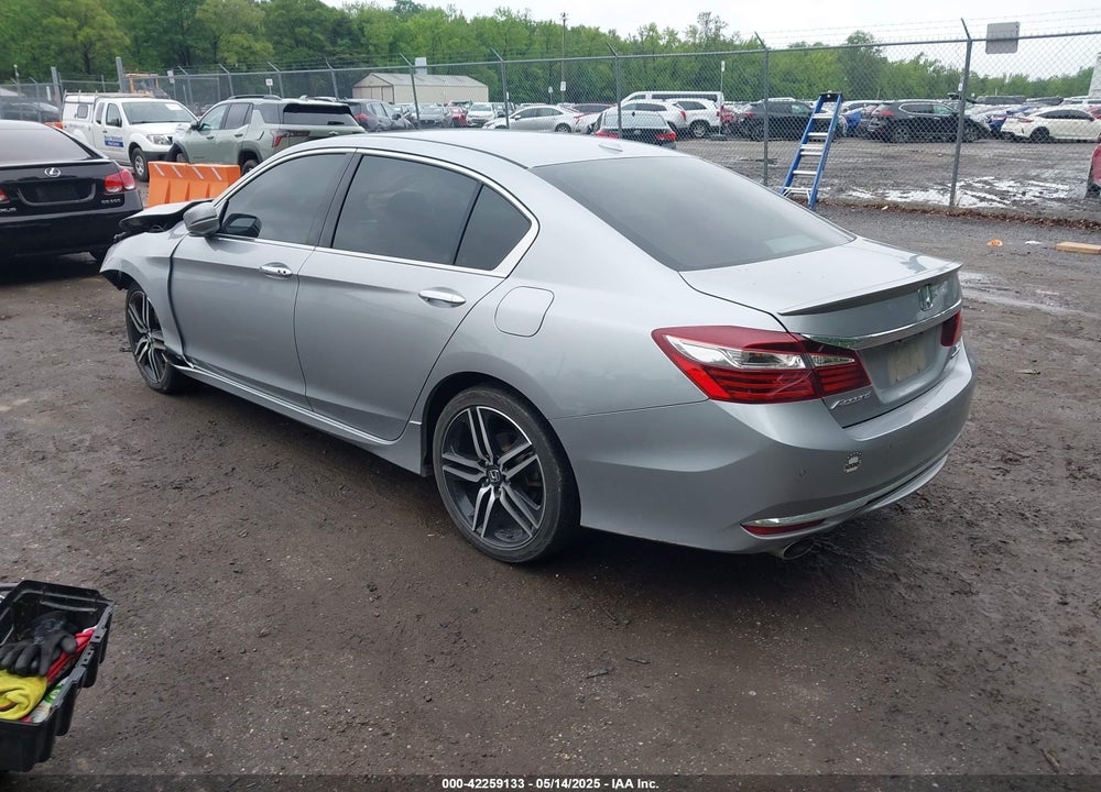 2017 HONDA ACCORD VIN: 1HGCR3F92HA039397