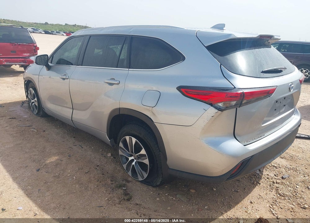 2022 TOYOTA HIGHLANDER HYBRID XLE VIN: 5TDGARAH9NS515975