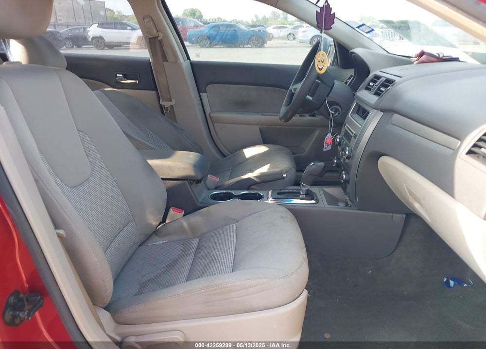 2010 FORD FUSION SE VIN: 3FAHP0HA5AR372985