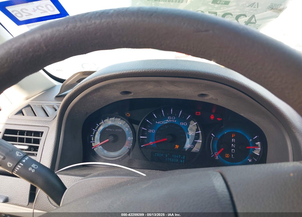 2010 FORD FUSION SE VIN: 3FAHP0HA5AR372985