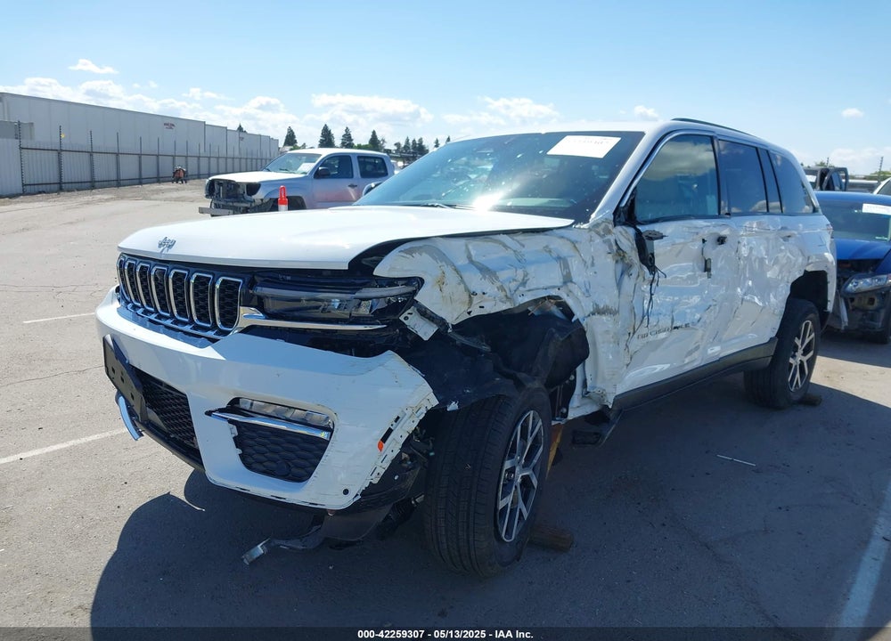 2025 JEEP GRAND CHEROKEE VIN: 1C4RJHBG3SC311453