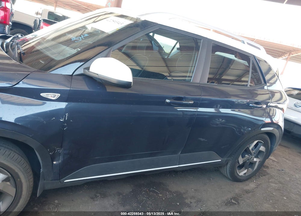 2022 HYUNDAI VENUE VIN: KMHRC8A38NU135423