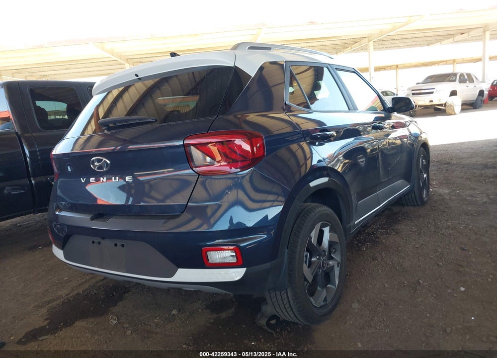 2022 HYUNDAI VENUE VIN: KMHRC8A38NU135423