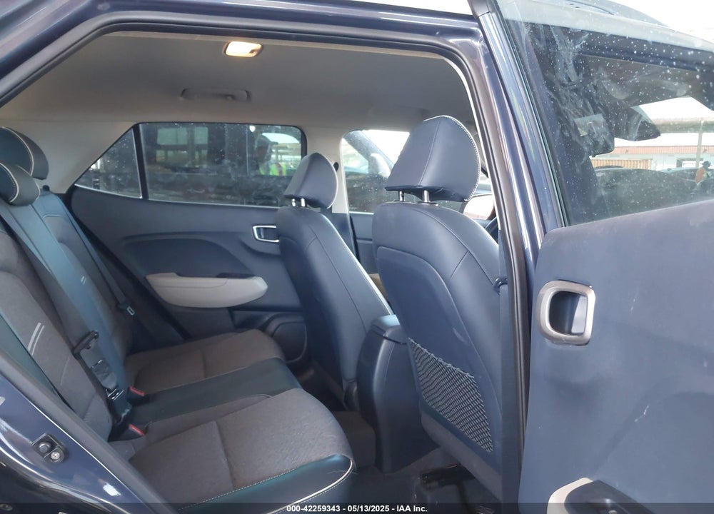 2022 HYUNDAI VENUE VIN: KMHRC8A38NU135423