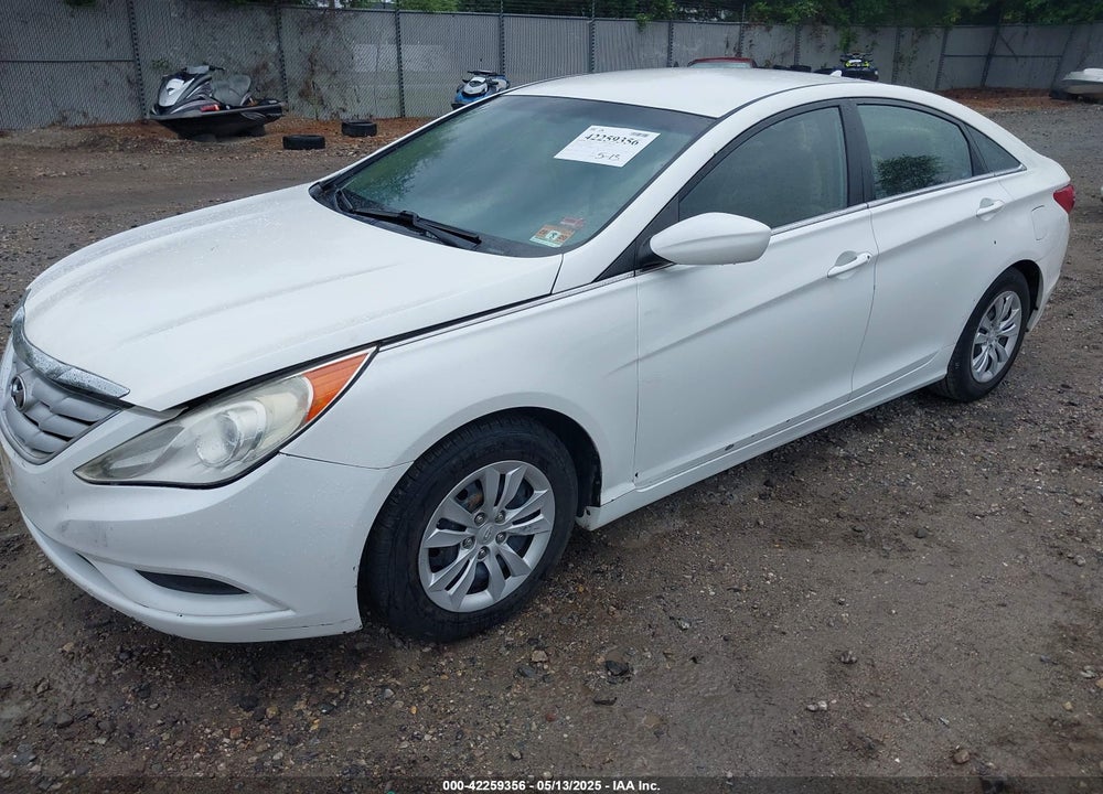 2011 HYUNDAI SONATA VIN: 5NPEB4AC3BH192911