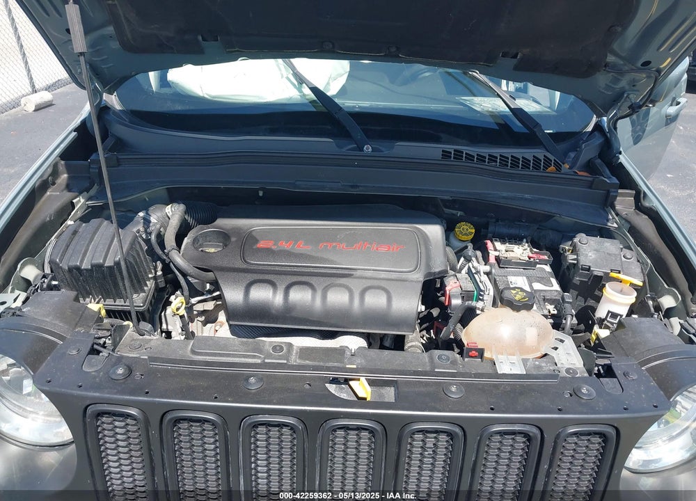 2018 JEEP RENEGADE LATITUDE FWD VIN: ZACCJABB8JPG84449