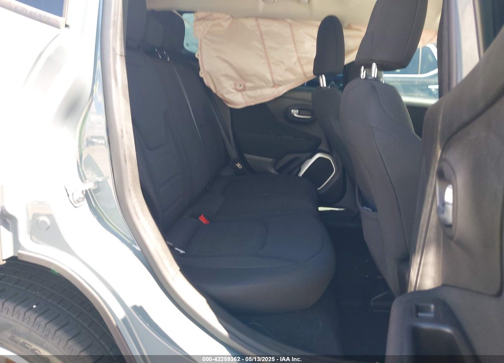 2018 JEEP RENEGADE LATITUDE FWD VIN: ZACCJABB8JPG84449