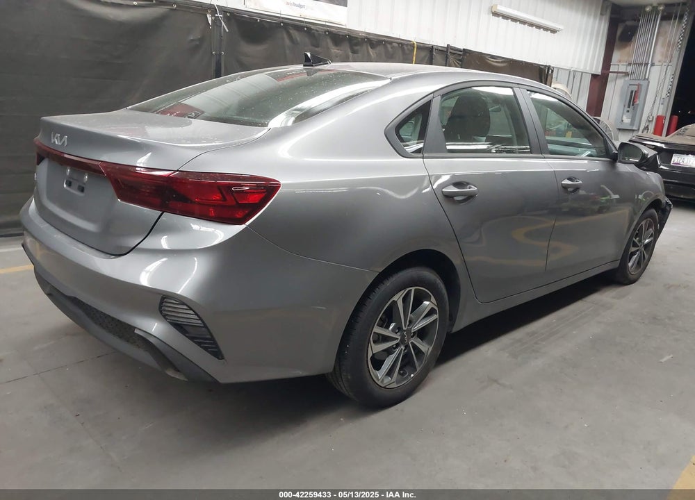 2024 KIA FORTE VIN: 3KPF24AD4RE794857