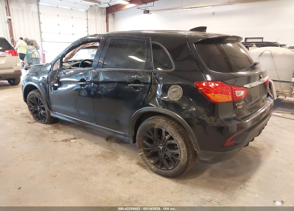 2018 MITSUBISHI OUTLANDER SPORT VIN: JA4AR3AU0JZ028482