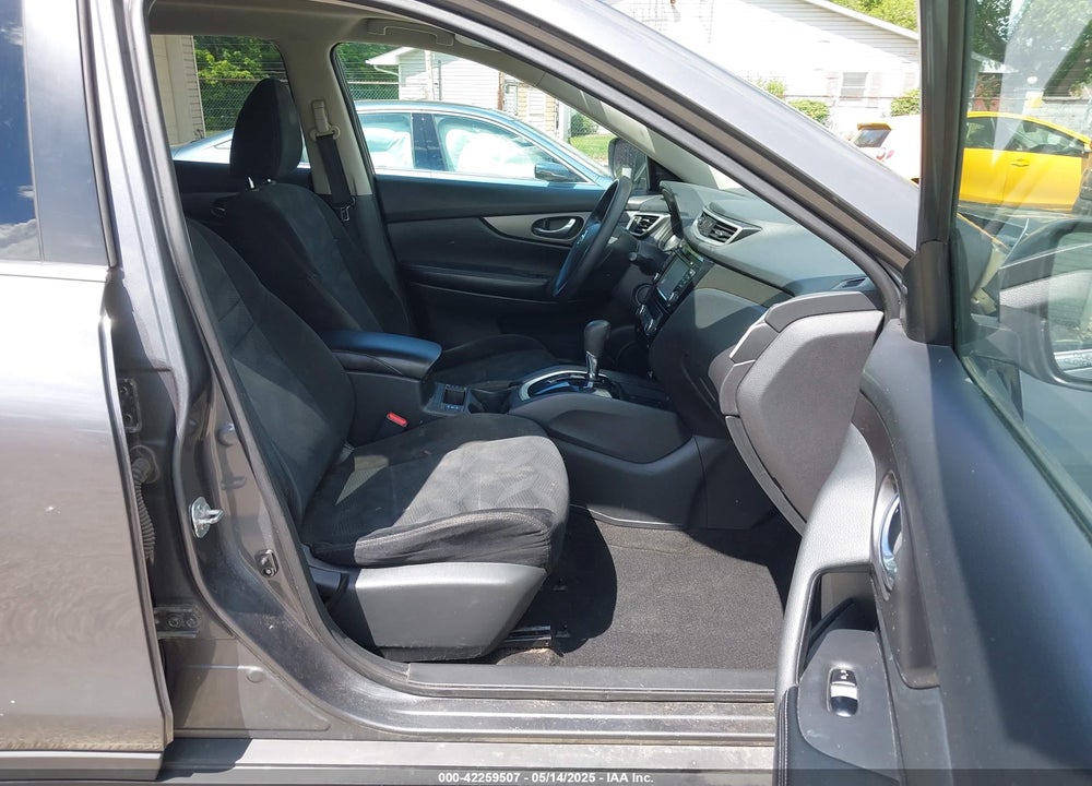 2016 NISSAN ROGUE VIN: 5N1AT2MVXGC883302