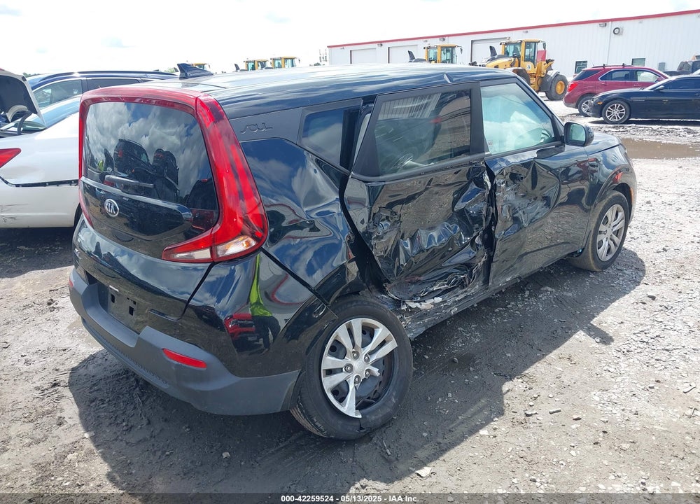 2020 KIA SOUL LX VIN: KNDJ23AU5L7718043