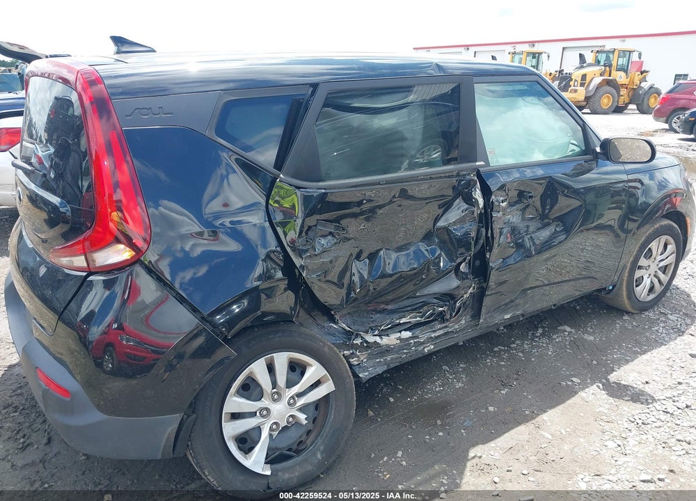2020 KIA SOUL LX VIN: KNDJ23AU5L7718043