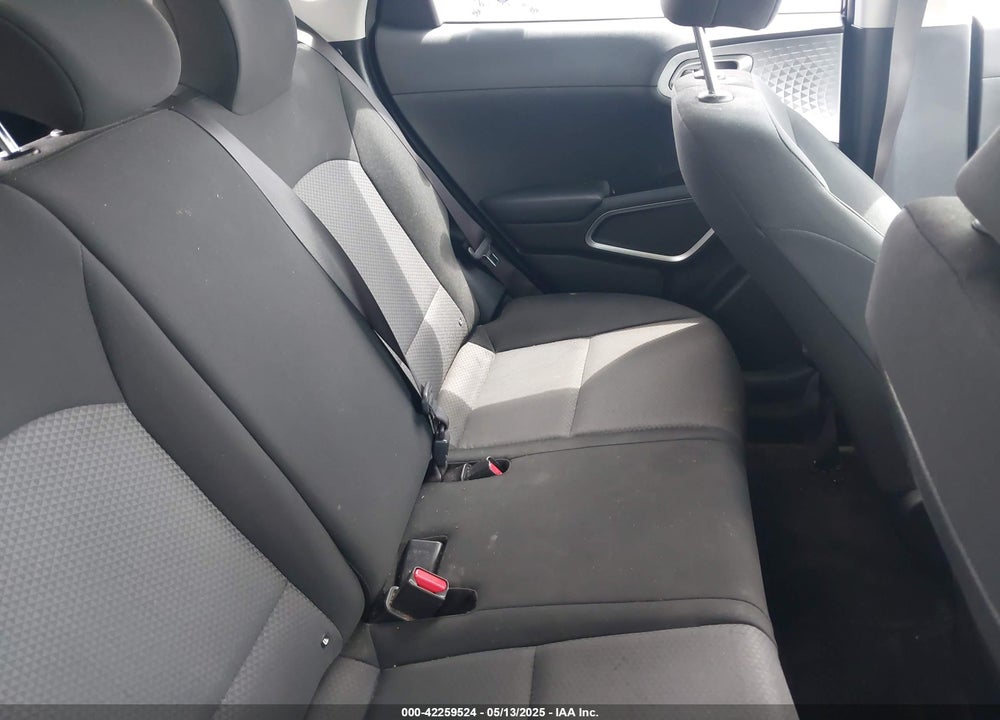 2020 KIA SOUL LX VIN: KNDJ23AU5L7718043
