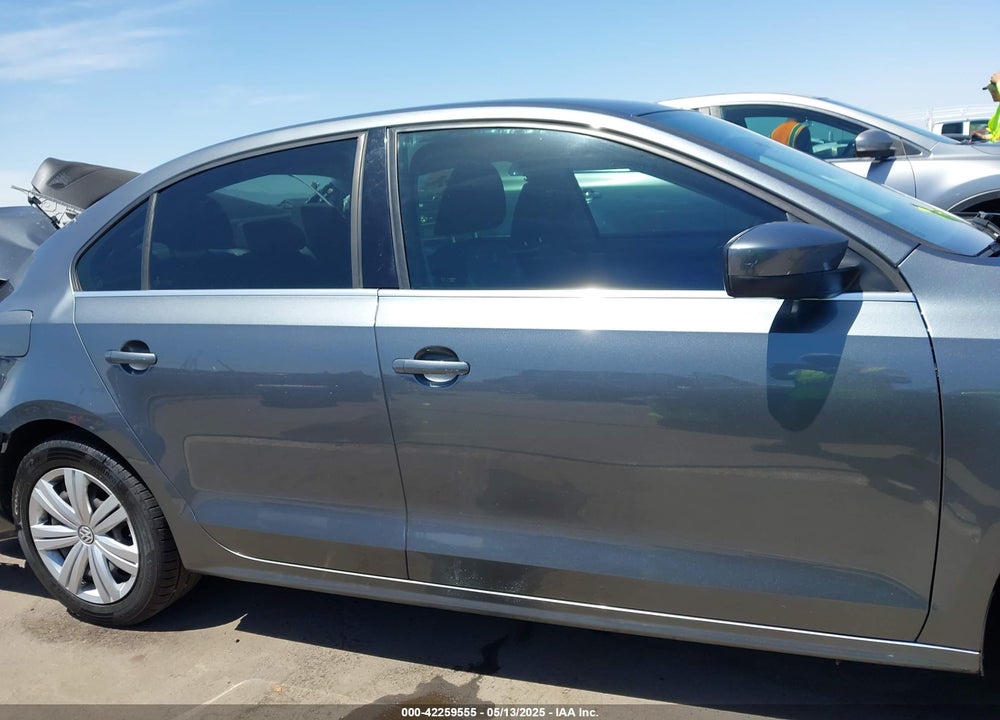 2017 VOLKSWAGEN JETTA 1.4T S VIN: 3VW2B7AJ2HM337763