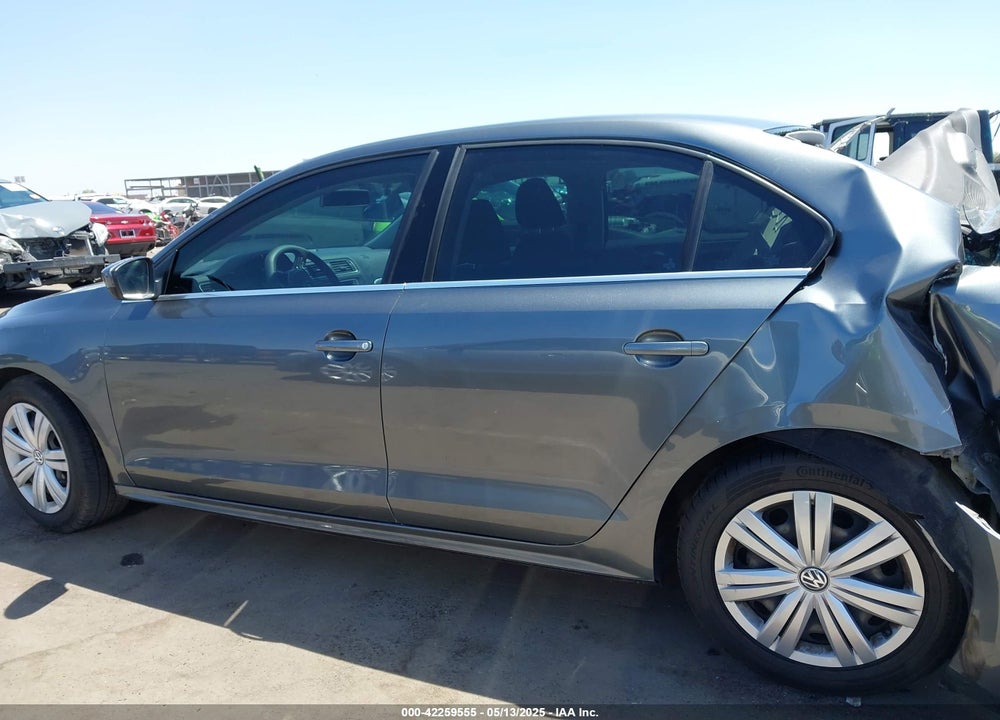 2017 VOLKSWAGEN JETTA 1.4T S VIN: 3VW2B7AJ2HM337763