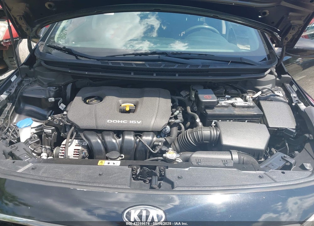 2017 KIA FORTE VIN: 3KPFK4A71HE148992