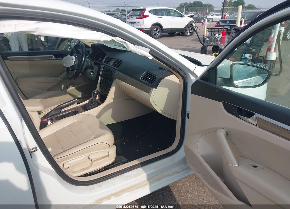2016 VOLKSWAGEN PASSAT 1.8T SE VIN: 1VWBT7A31GC043995