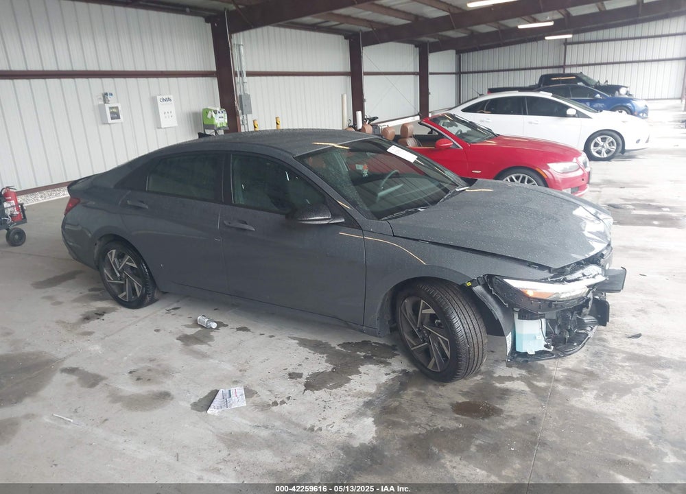 2025 HYUNDAI ELANTRA VIN: KMHLM4DG4SU914825