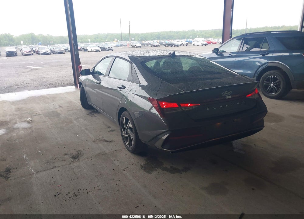 2025 HYUNDAI ELANTRA VIN: KMHLM4DG4SU914825
