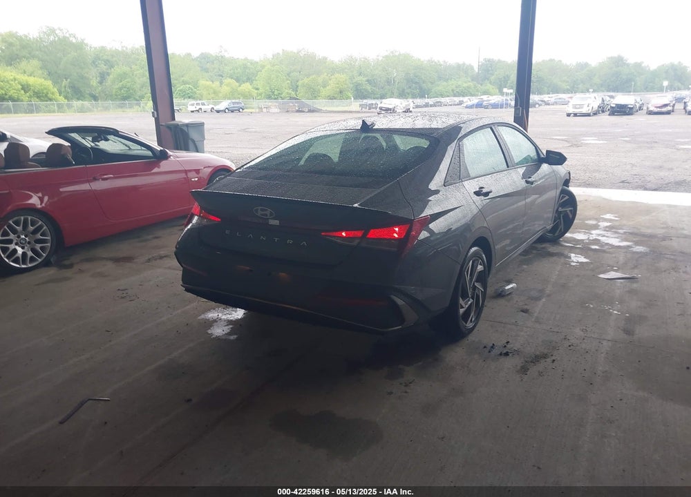 2025 HYUNDAI ELANTRA VIN: KMHLM4DG4SU914825