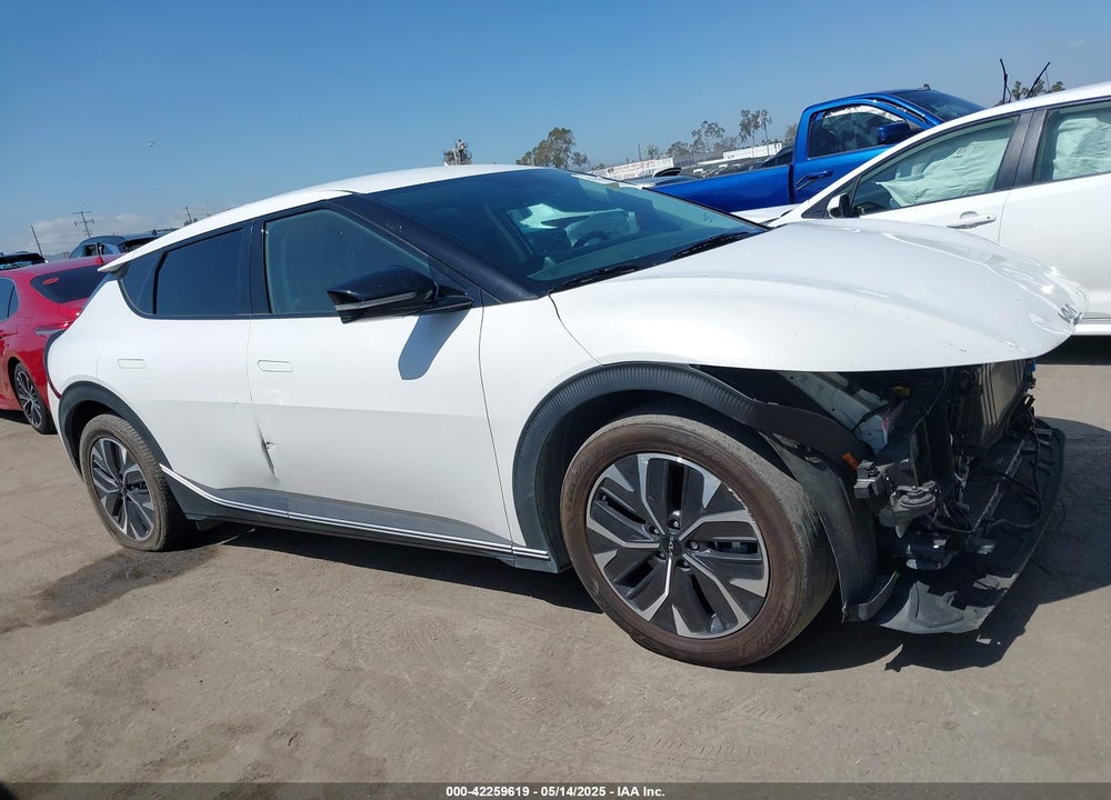 2024 KIA EV6 VIN: KNDC34LB8R5616814