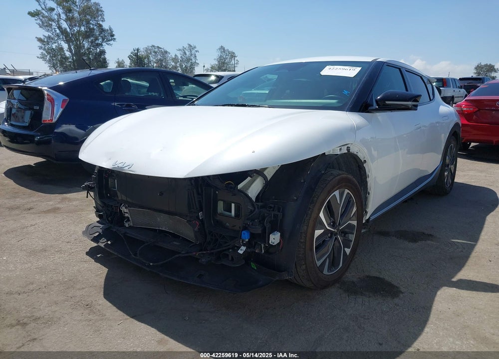 2024 KIA EV6 VIN: KNDC34LB8R5616814