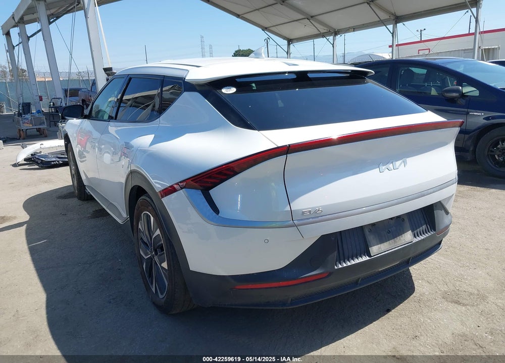 2024 KIA EV6 VIN: KNDC34LB8R5616814